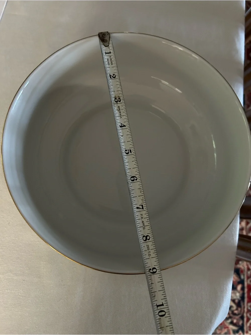 Henneberg Porzellan 1777 Floral Serving Bowl with Gold Trim - White and Multi 9”